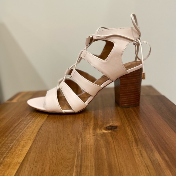 NWT Coach Larissa Heeled Sandals  size 9.5 in white/ cream - Picture 1 of 10